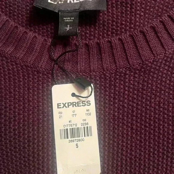 NWT -men’s express sweater - Picture 3 of 3